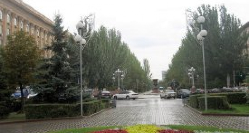 В центре Волгограда исчезла копия исторического забора 