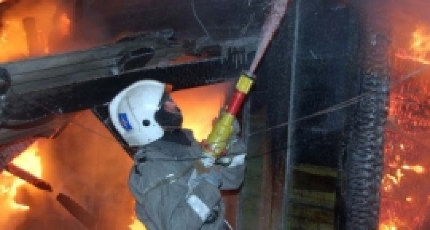 В Волгограда из горящей гостиницы эвакуировали 15 человек