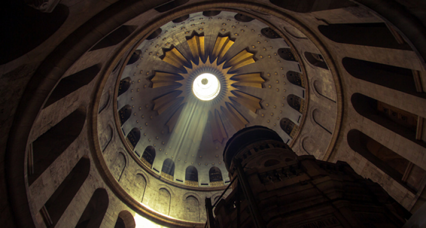 Гроб Иисуса Христа вскрыли в Иерусалиме