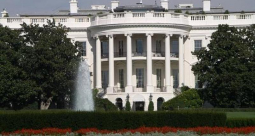 Белый дом обвинил РФ в попытке повлиять на выборы