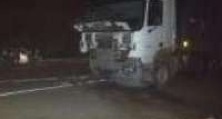 Под Волгоградом 23-летний водитель врезался в фуру 