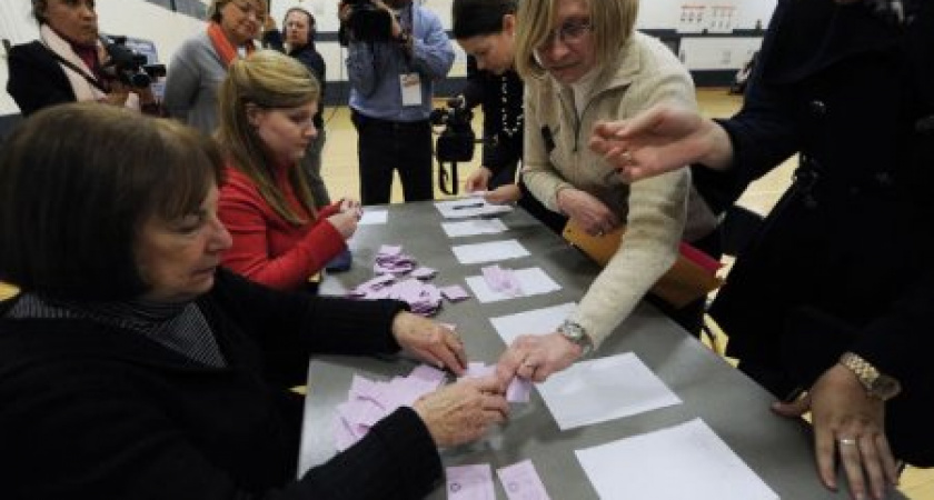 Трамп заявил о незаконности голосов за Хиллари Клинтон