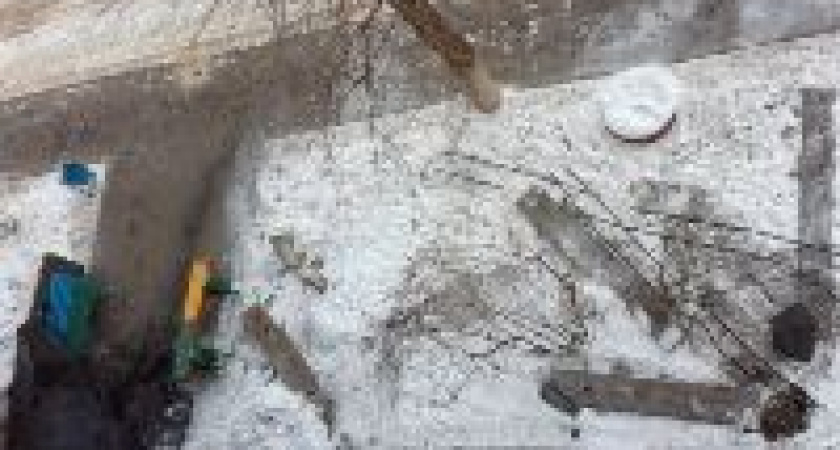 В Волгограде обвалился козырек одного из жилых домов