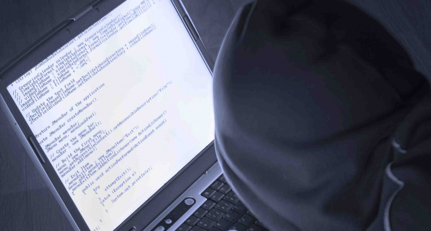Кибервзломщик заявил о проникновении в базу данных российского визового центра в США