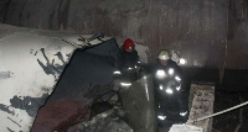 Под Волгоградом горели две ёмкости с остатками мазута 