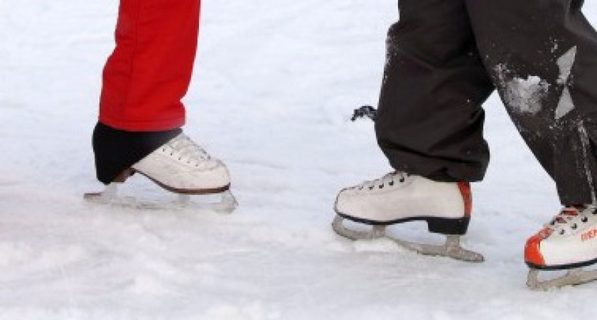 Во всех районах Волгограда открыты ледовые катки
