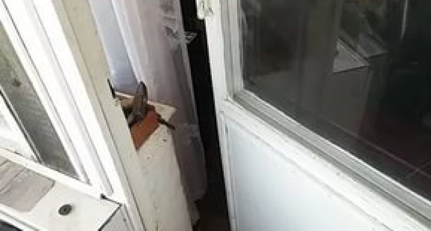В Дзержинском районе Волгограда 1,5-годовалый малыш заперся на балконе