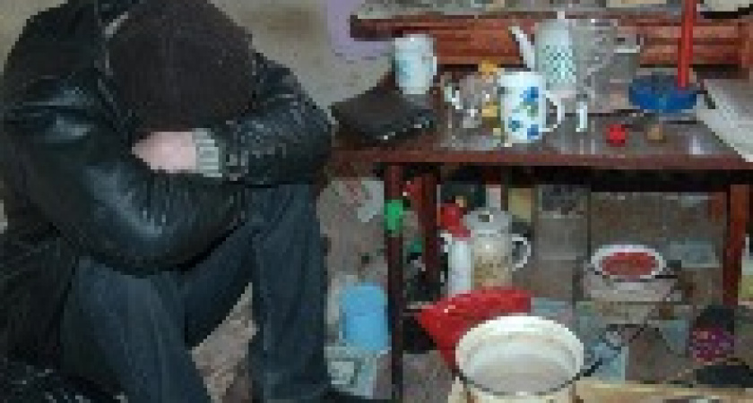 В Волгограде 50-летний безработный  устроил в своей квартире наркопритон