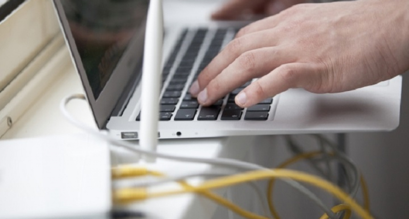 Житель Котельниково шантажировал 11-летнюю школьницу интимными  фото 