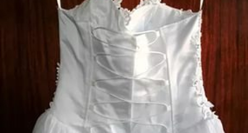 Под Волгоградом женщина уничтожила свадебное платье невесты экс-супруга