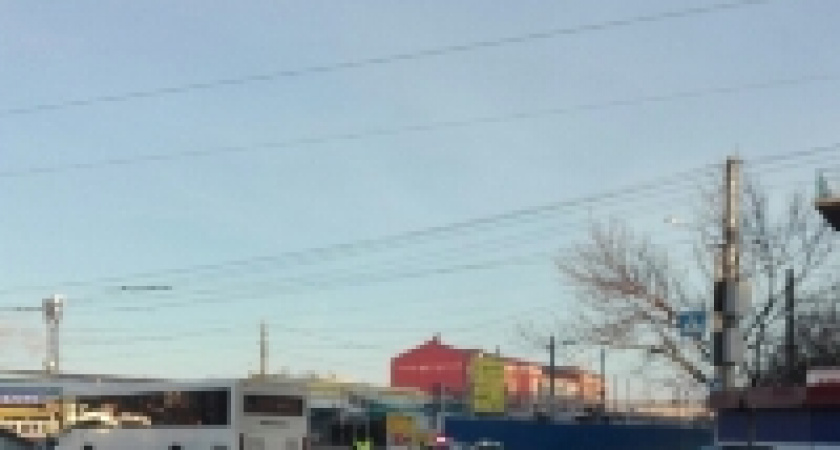 В Волгограде утром подожгли Тракторозаводский рынок