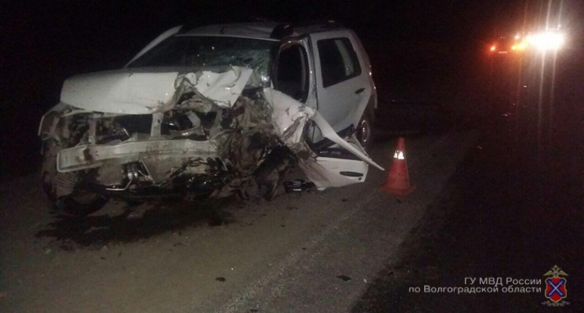 Под Волгоградом в ДТП погибли два человека, трое – ранены