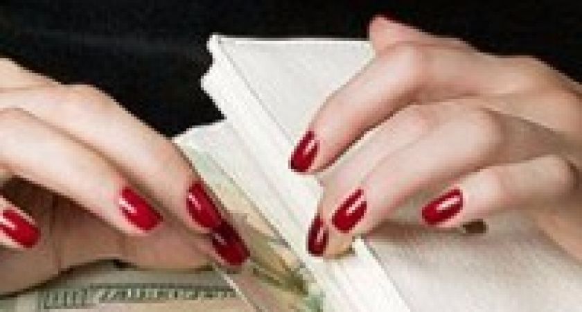 Мошенница из Волгограда пообещала спасти взяточника от тюрьмы 