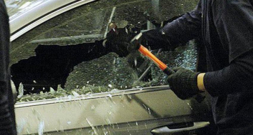 Волгоградец похитил  из чужого автомобиля сварочный аппарат