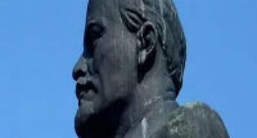 Под Волгоградом вандалов осудят за надругательство над памятником В.И. Ленина