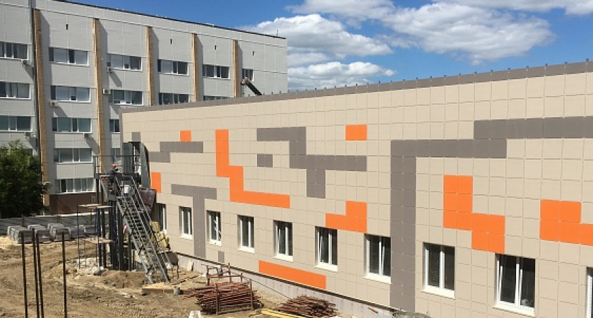 В Волгограде приступили к отделке нового корпуса 25-й городской больницы