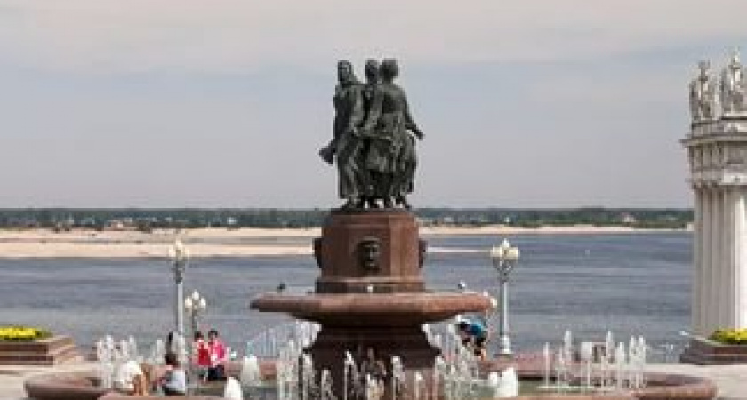 Волгорадцев приглашают на встречи у фонтана