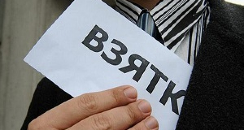 В Волгограде при получении взятки задержали бывших оперативников