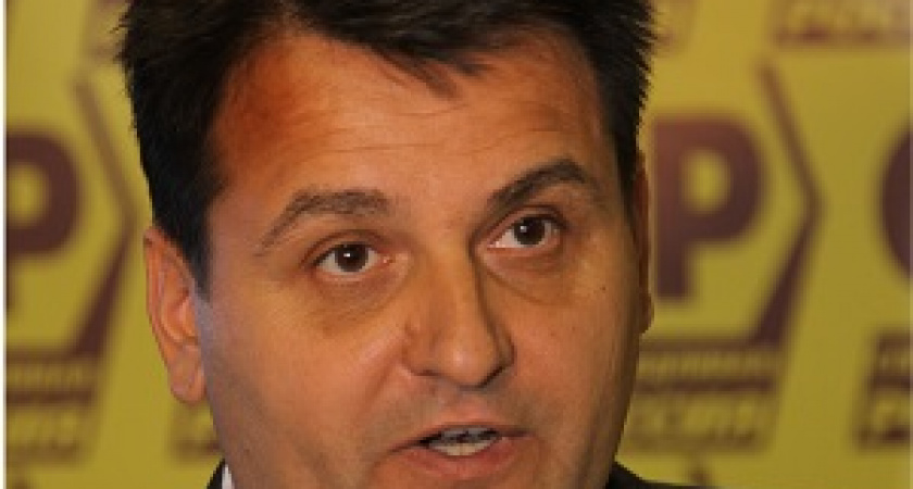 Олег Михеев: «Школьную реформу необходимо обеспечивать на федеральном уровне»