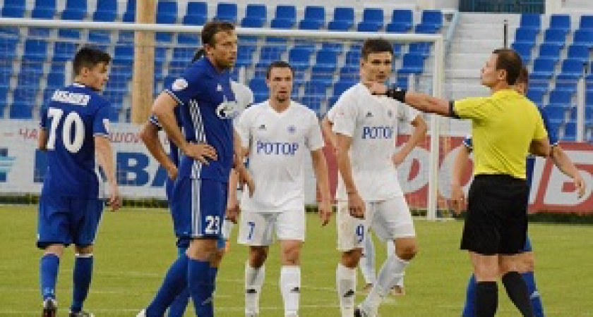 «Ротор-Волгоград» проиграл в Астрахани