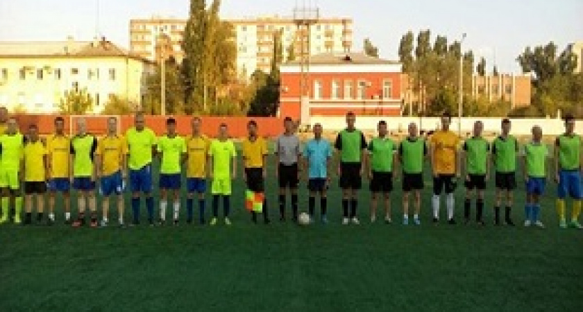 Полиция Волгограда играет в мяч