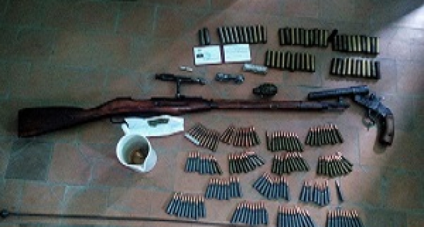 В Волгограде с оружием и наркотиками задержан слесарь котельной 