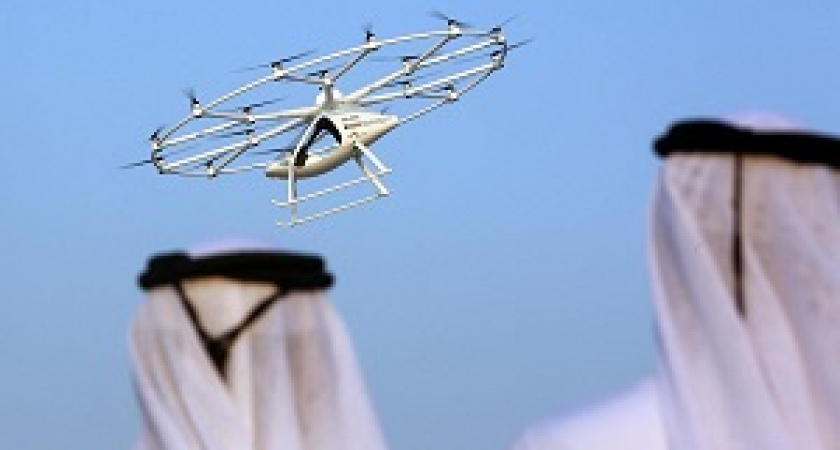 Первое в мире беспилотное такси совершило тестовый полет