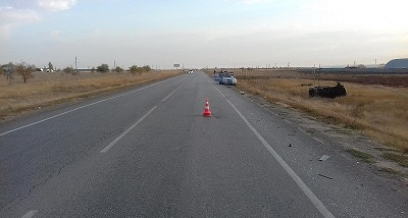 На трассе под Волгоградом столкнулись «Дэу» и отечественная «пятнашка»