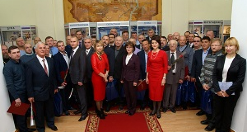 В Волгограде наградили лучших отцов