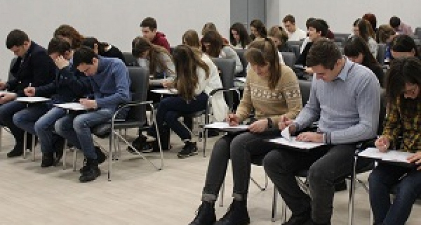 Волгоградцы вместе со всей страной написали исторический диктант