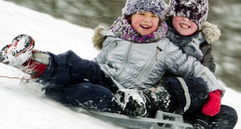 Как обезопасить ребенка на зимних каникулах