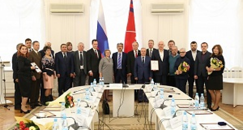 Волгоградских ученых отметили в День науки