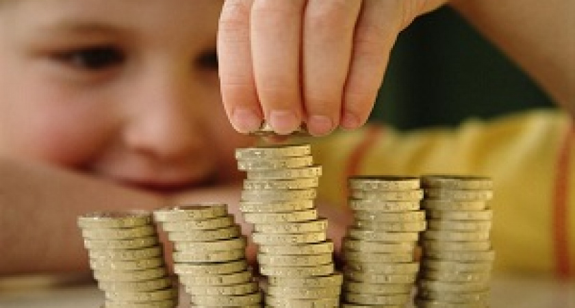 В России отменят налог на выплаты семьям с детьми