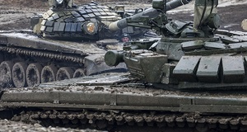 Под Волгоградом танкисты ЮВО осваивают тактику танковых дуэлей
