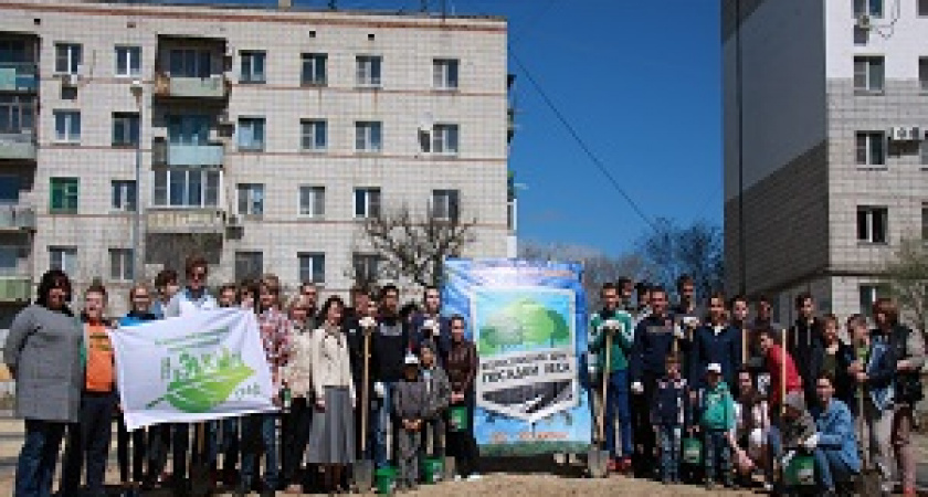 В Волгограде прошла акция «Всероссийский день посадки леса»