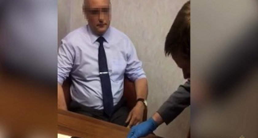 В Волгограде за взятки задержан главврач областной больницы 