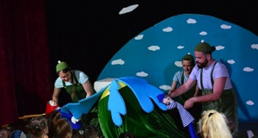 Волгоградский кукольный театр показал необычную «Репку»