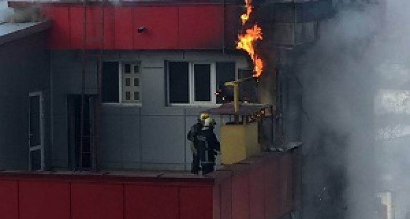 Пожары в торговых центрах заставили МЧС заняться Госпожарнадзором