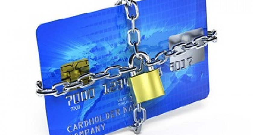 Банкам разрешили блокировать карты россиян 