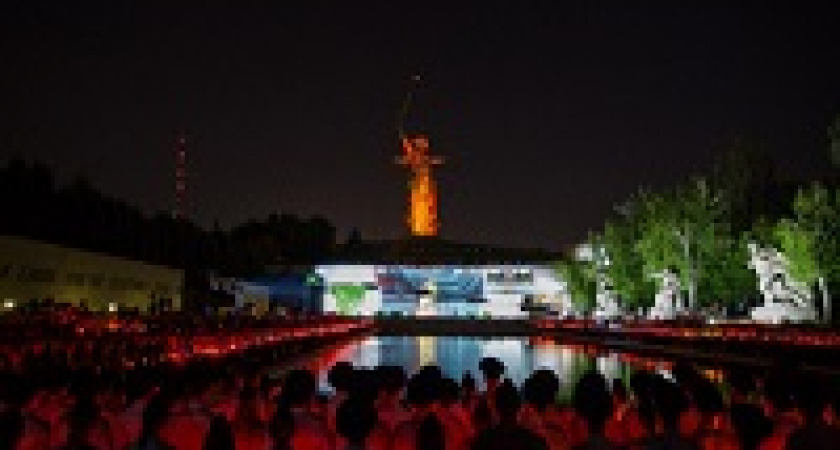 На Мамаевом кургане снова покажут «Свет Великой Победы»