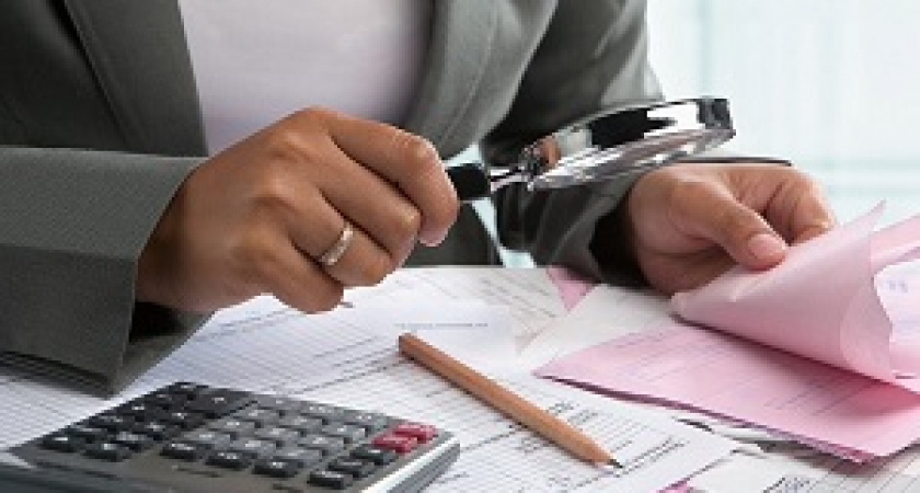 С 1 июля налоговая стала контролировать счета россиян