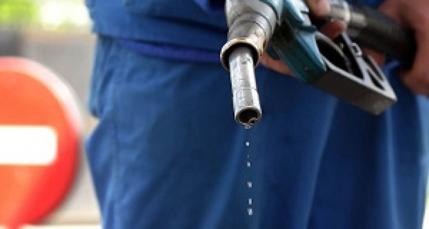 Власти рассказали, как будут бороться с недоливом бензина