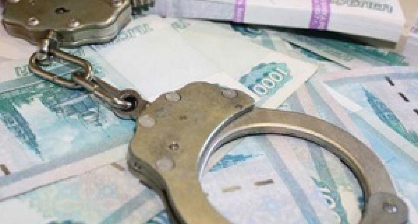 Под Волгоградом судят пенсионерку и ее внука за мошенничество