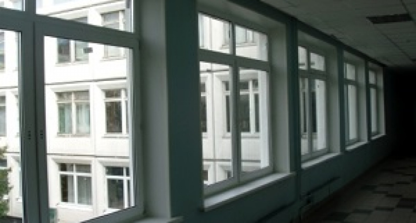 В волгоградских школах массово меняют окна