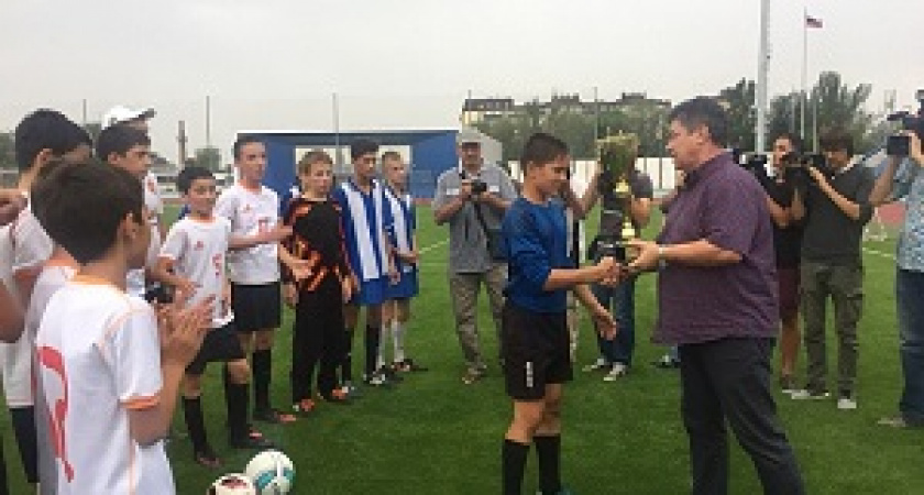 Юные волгоградские футболисты стали вторыми во всероссийском турнире