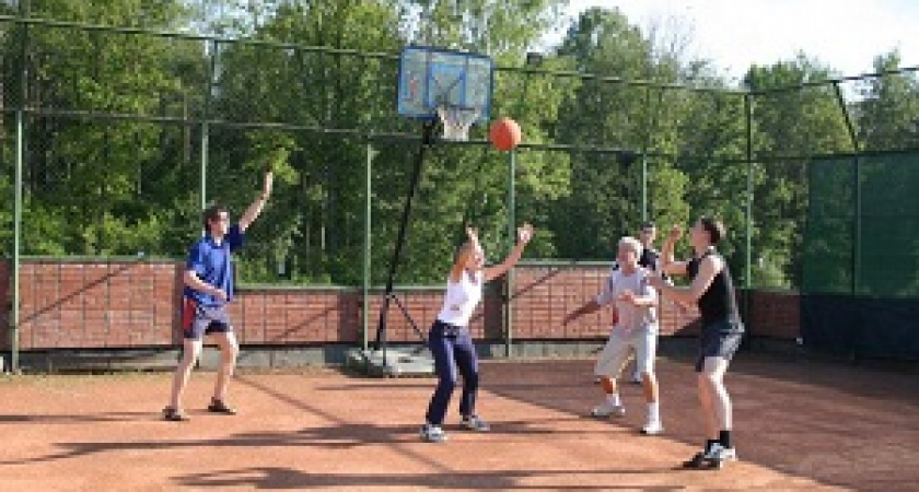 В Волгограде открывают новую спортивную площадку