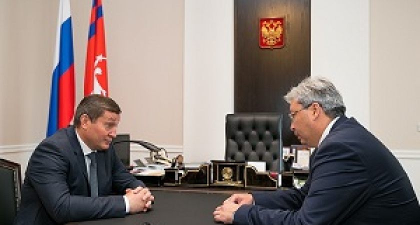 Андрей Бочаров провел рабочую встречу с начальником ПривЖД