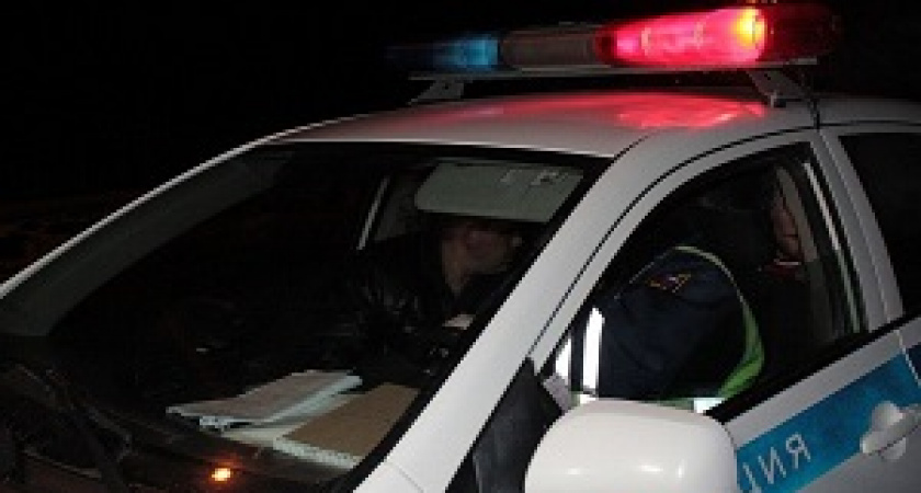 Под Волгоградом мужчина попал под колеса сразу трех машин