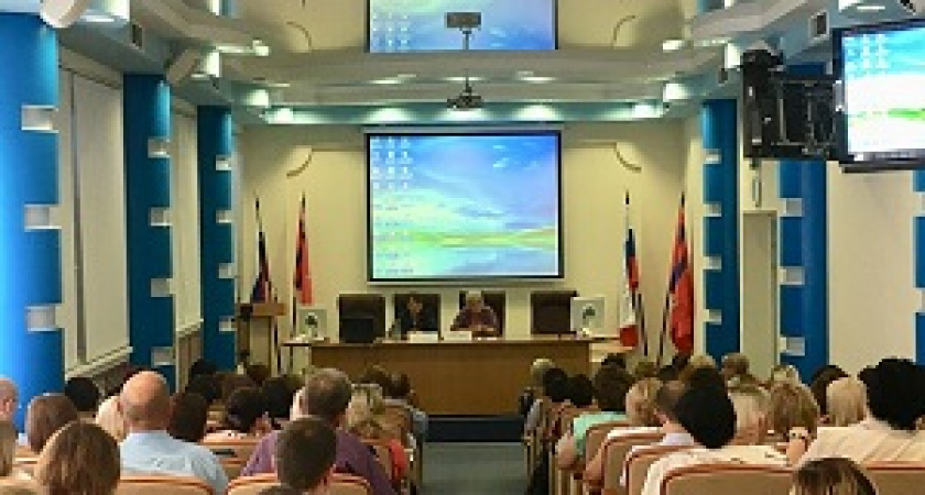 В регионе изучают международный опыт по организации ухода за пожилыми людьми