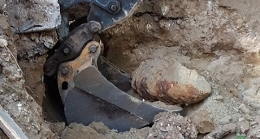 В Дзержинском районе обнаружена авиационная бомба времён ВОВ